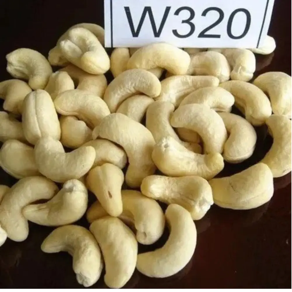 W320 Cashew Kernels